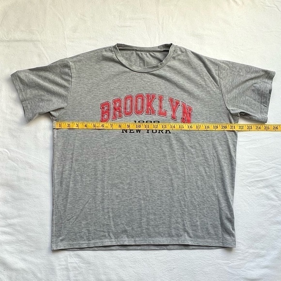 SHEIN Brooklyn gray oversized T shirt size S - Picture 4 of 6